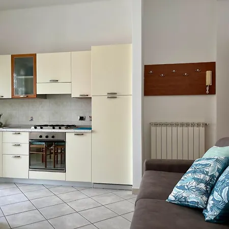 Apartment Appartemento Sul Lungomare By Tempovacanza Andora