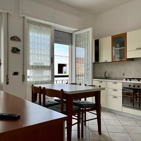 Apartment Appartemento Sul Lungomare By Tempovacanza *